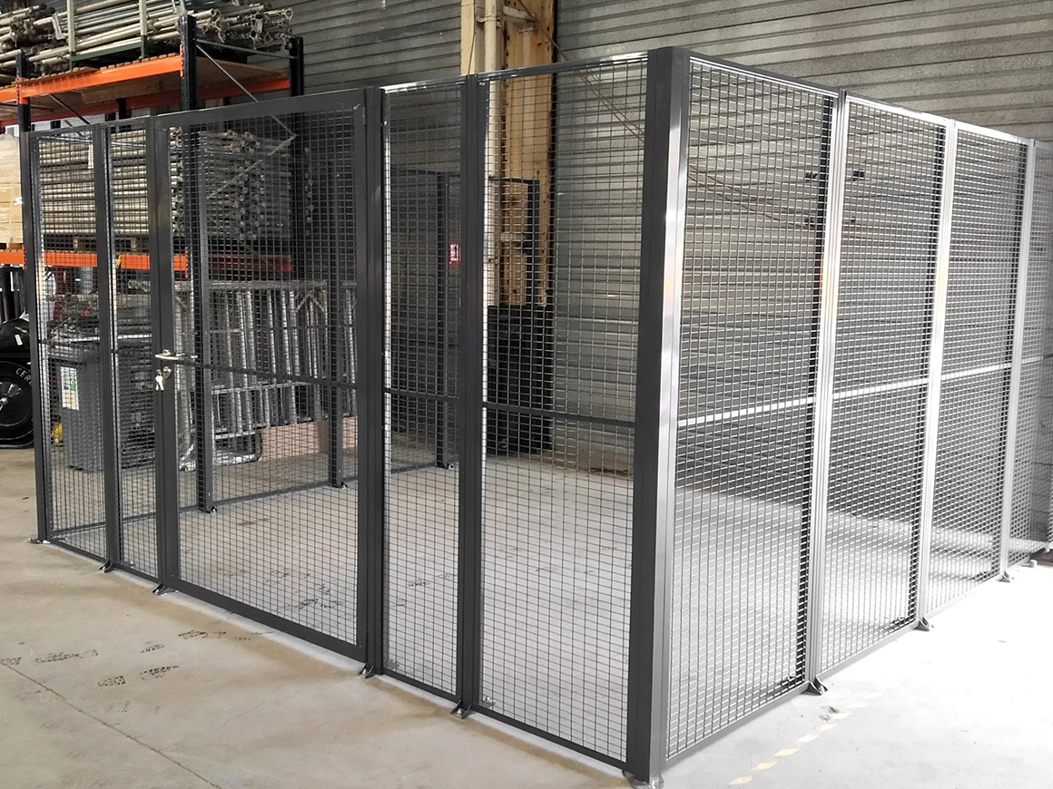 Cloisons grillagées Mezzalp à Lyon pour créer des espaces dédiés à votre activité industrielle.