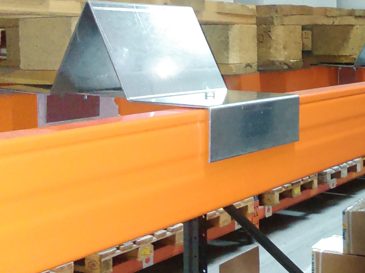 Protection pour rayonnage industriel Mezzalp.